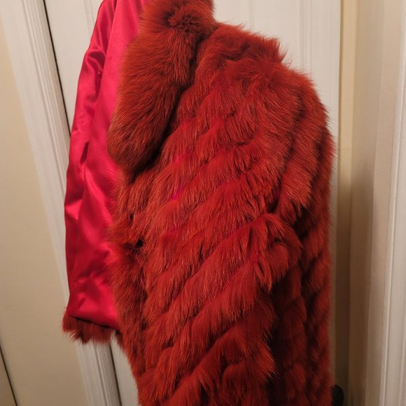 Genuine fur coat - Picture 3 of 10